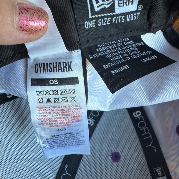 Gymshark X New Era Hat Snapback - Picture 8 of 10